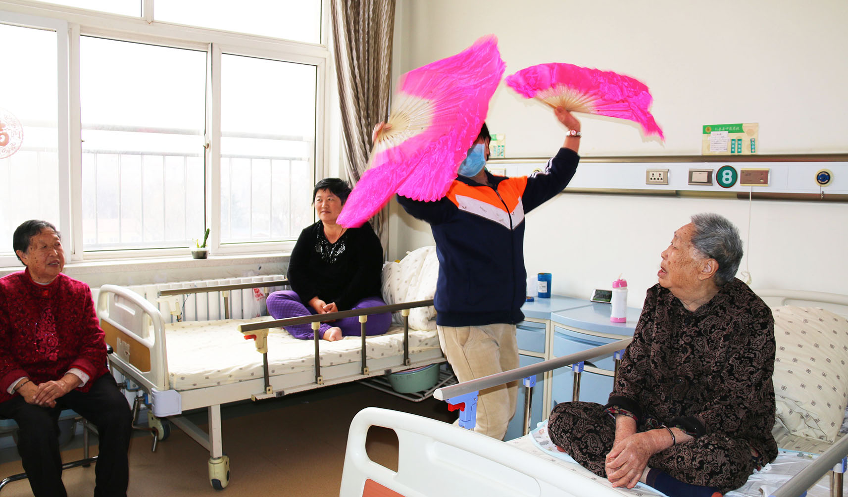 失能老人如何护理？建议子女考虑青岛养老院