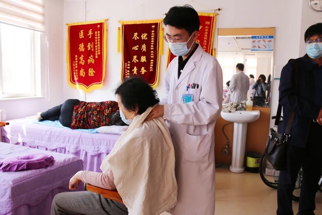 青岛新泰康养老院康复训练，让老人活得更有尊严